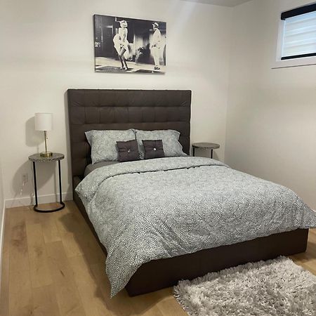Stylish 2 Bedroom Suite In Sw Edmonton Close To Windermere And Edmonton International Airport ภายนอก รูปภาพ